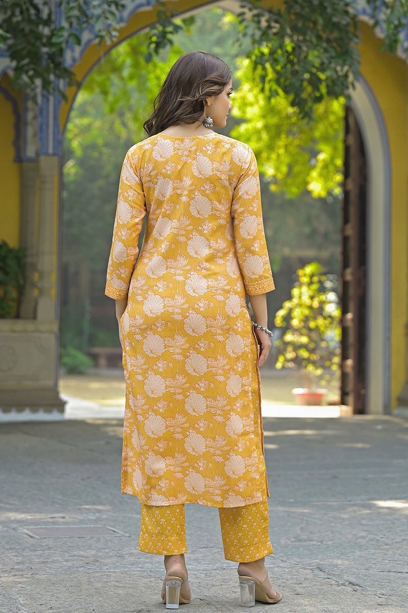 yellow-rayon-blend-floral-printed-straight-kurta-suit-set-vkskd2309