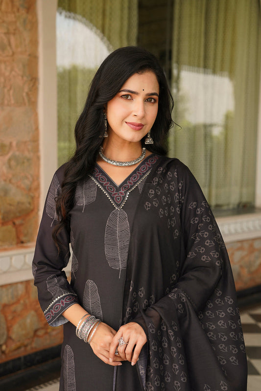 black rayon blend floral printed straight kurta trousers with dupatta 
