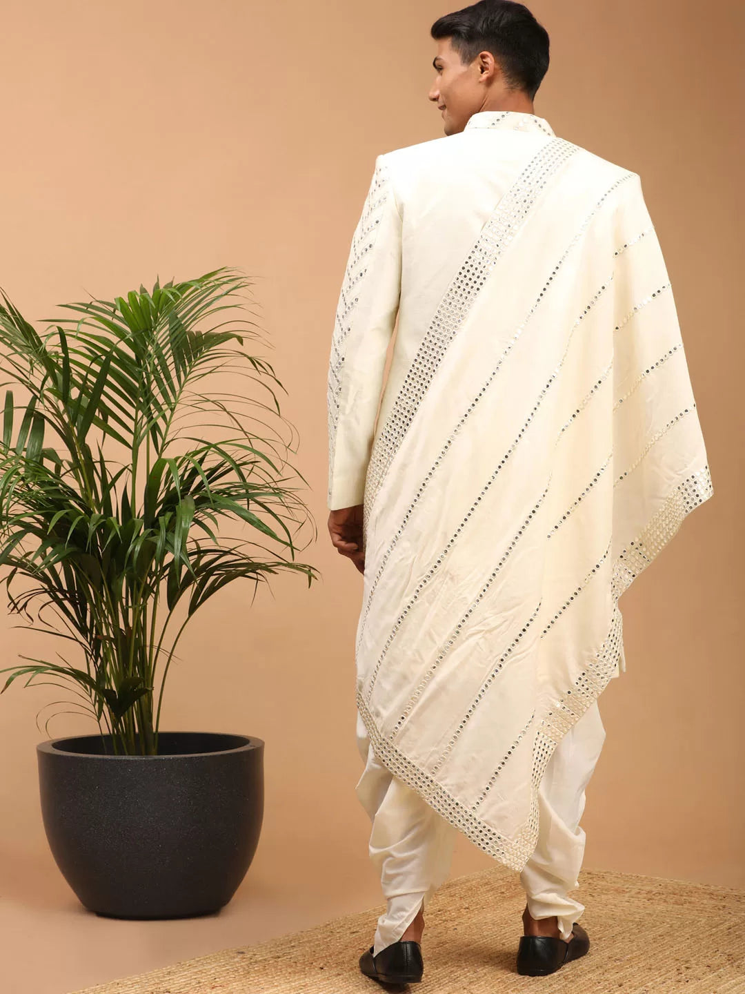 Shrestha By Vastramay - Men's Cream Silk Blend Sherwani Set With Dupatta