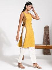 Vastramay - WOMEN'S TIE UP DETAIL KURTA WITH COTTON PANT SET