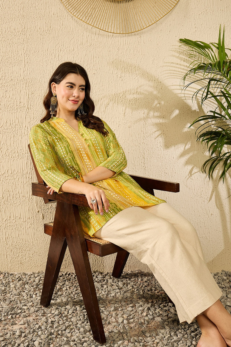 green-rayon-blend-floral-printed-regular-kurti-tunics-vt1348
