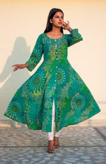 Women Green & White Printed Flared Kurta ( JOK 1249 Green )