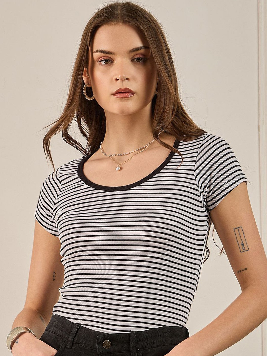 Black & White Striped Rib Short Sleeves Top