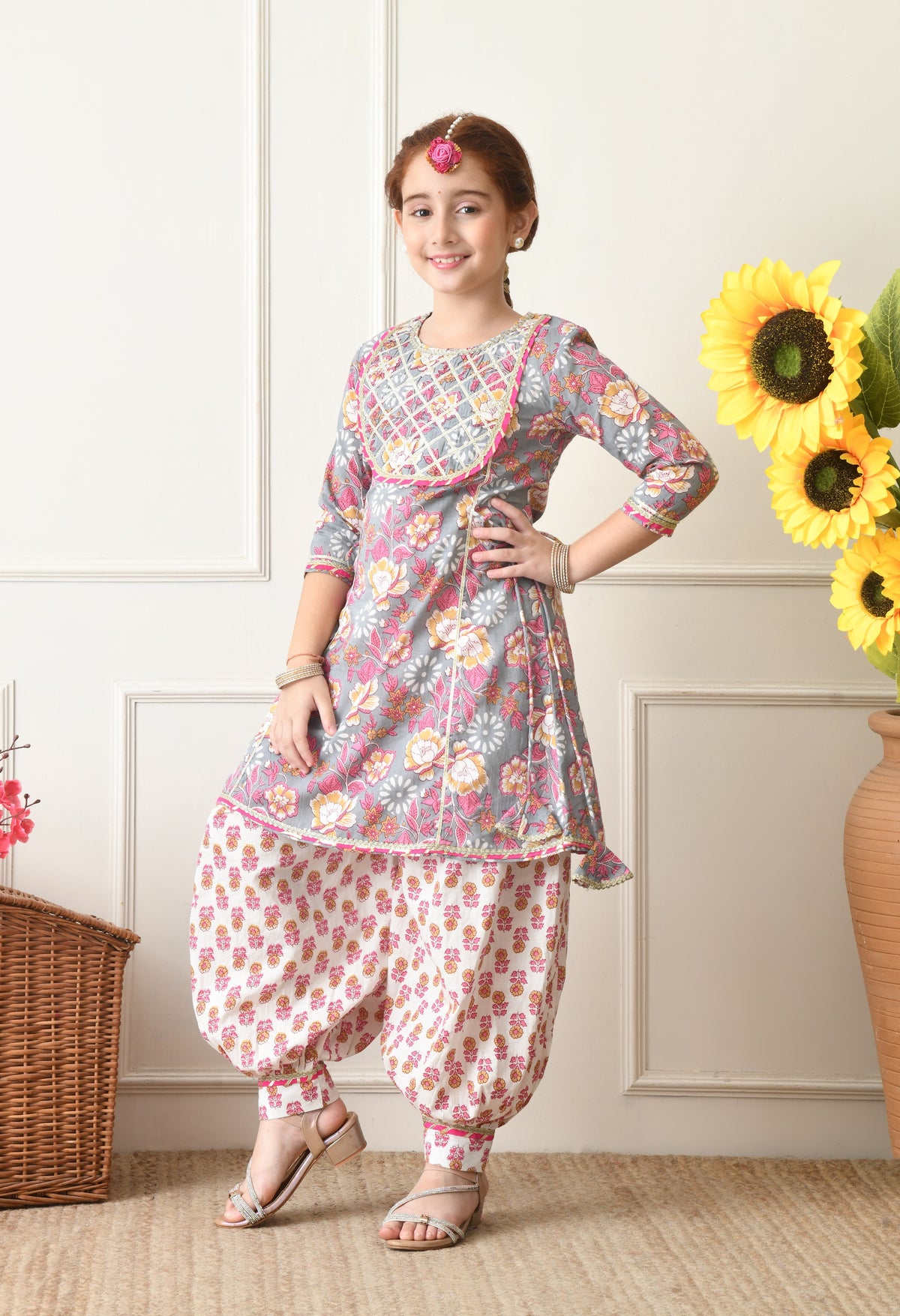 Girls' Grey Floral Printed Kurti with Patiala Set 2 Piece Traditional Outfit