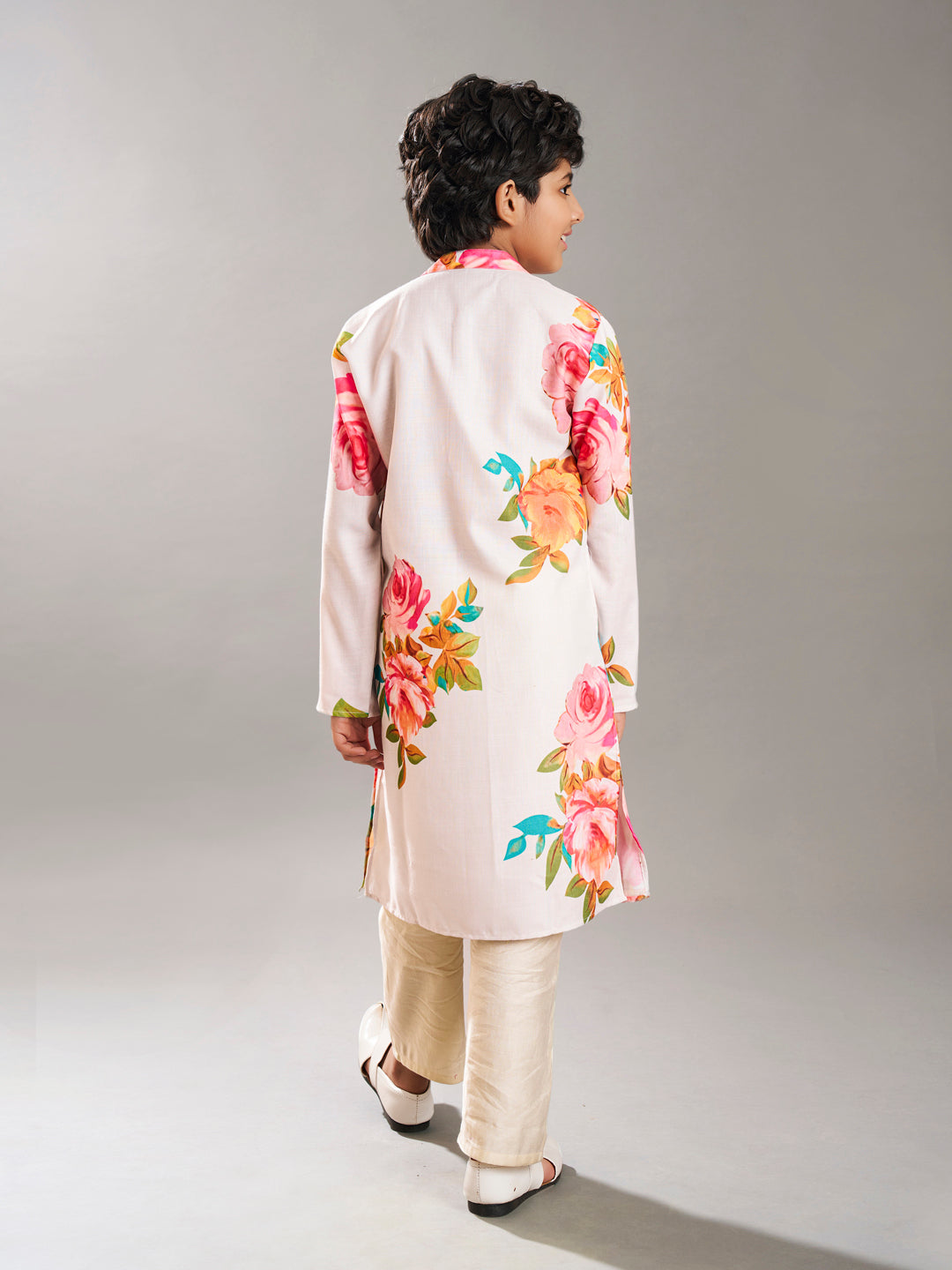 Boys off white floral printed kurta with a off white pajama