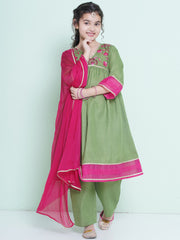 Girls Green Embroidered Alia Design Kurta With Trousers With dupatta