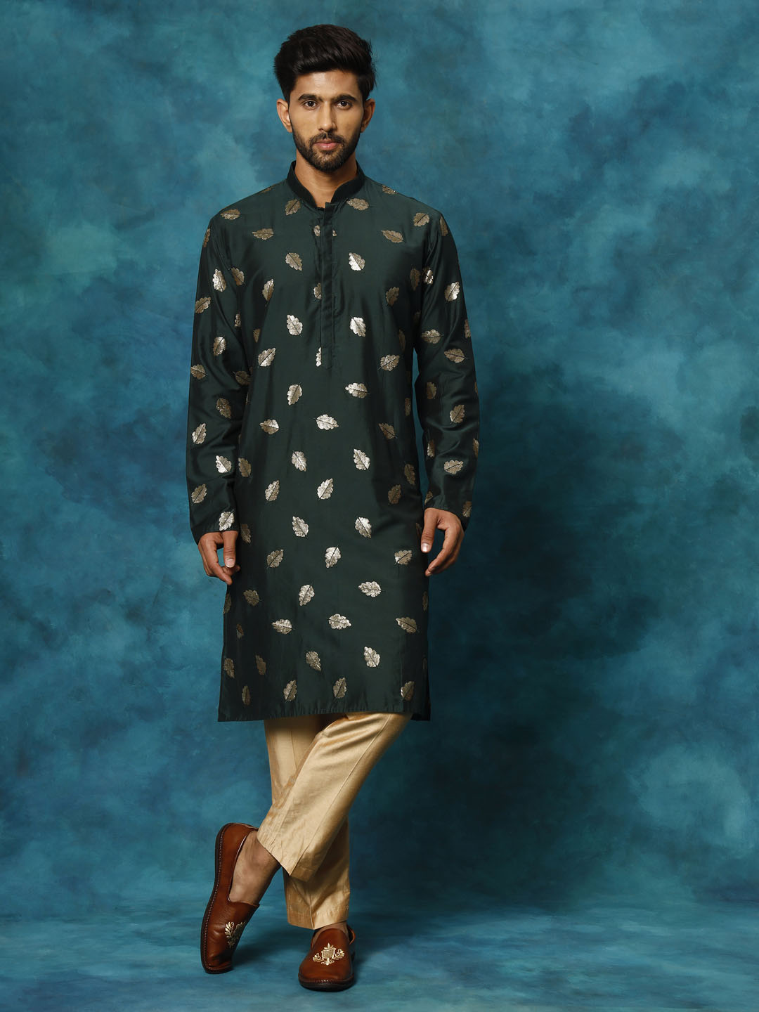 Vastramay-Men's Green And Rose Gold Cotton Blend Kurta Pyjama Set