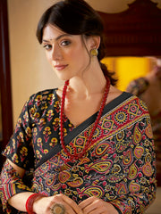 Women's Crepe Printed Designer Saree With Blouse Piece