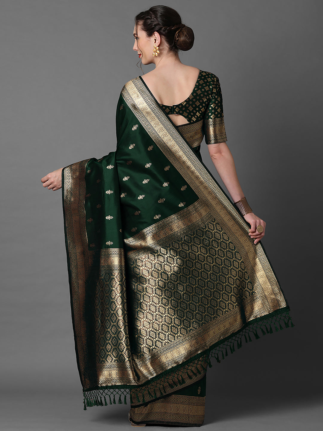 Women's Silk Blend Green WovenDesign DesignerSaree With Blouse Piece
