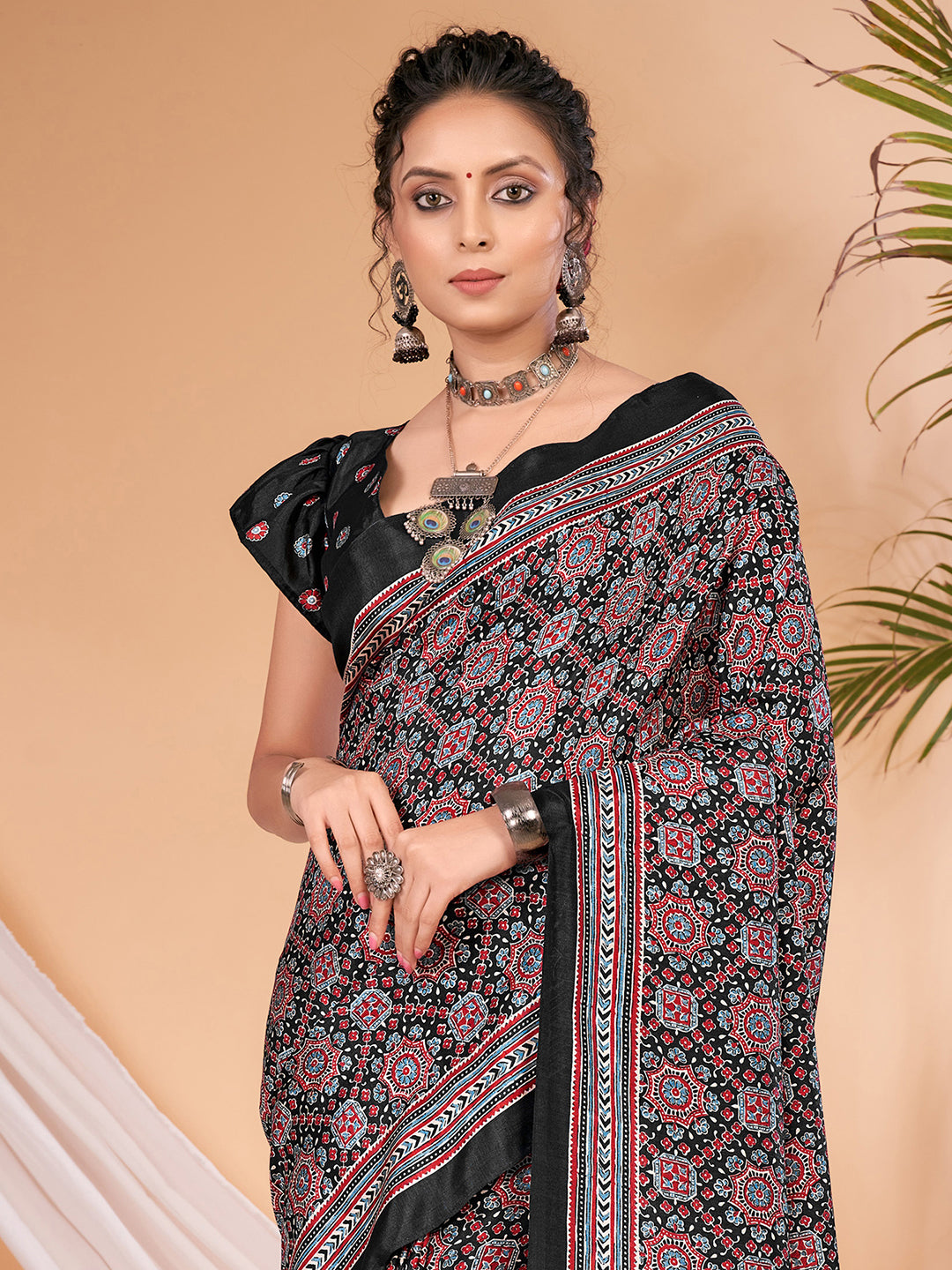 Women's Dola Silk DigitalPrint DesignerSaree With Blouse Piece