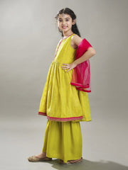 Girls Ethnic motifs woven design Kurta With Sharara & With Dupatta