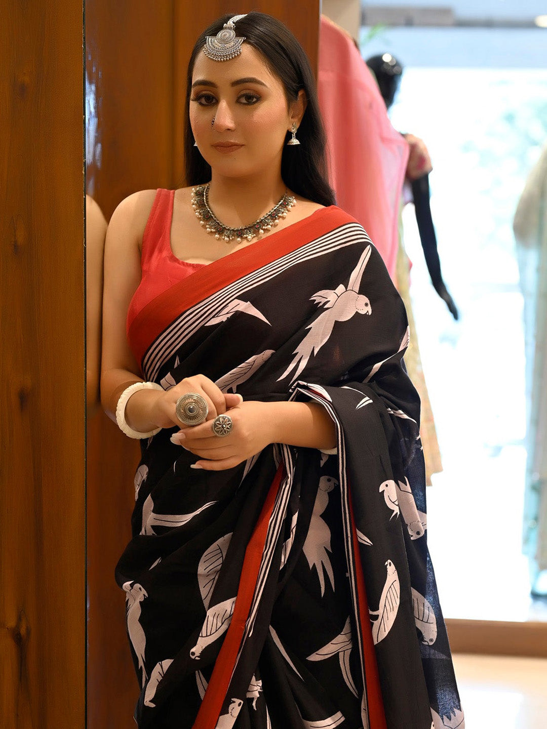 Women's Cotton Linen Black Printed Designer Saree With Blouse Piece