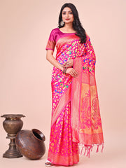 Majestic Green Silk Saree with Gold Zari & Floral Design – Perfect for Festive & Traditional Occasions