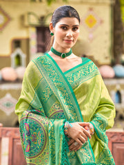 Traditional Kanjivaram Silk Saree in Orange with Grand Zari Pallu and Matching Blouse