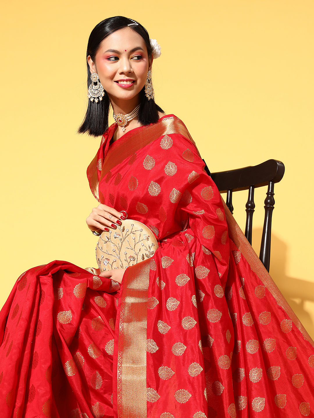 Women's Silk Blend Red WovenDesign CelebritySaree With Blouse Piece