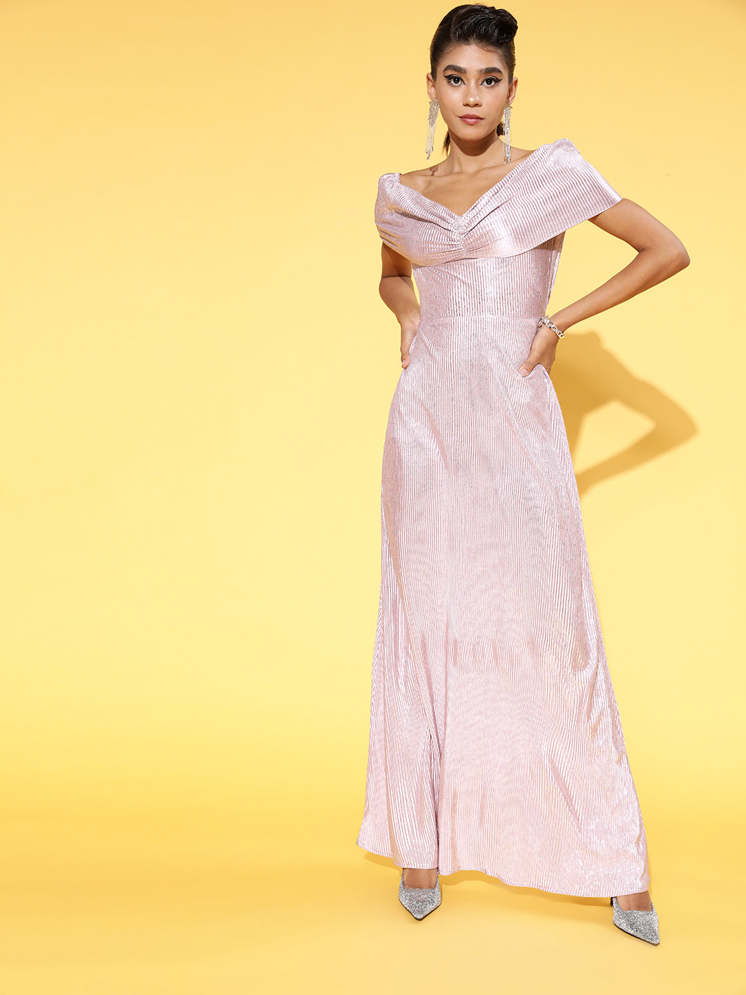 Women Elegant Lavender Solid Gown for Days
