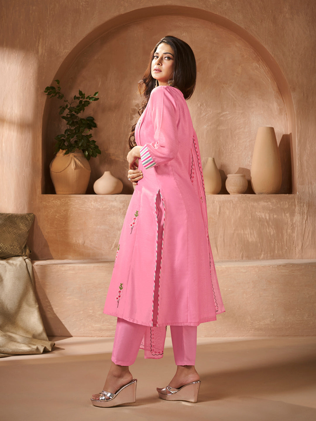 Elegant Peach Floral Embroidery Straight Kurta Set with Printed Dupatta