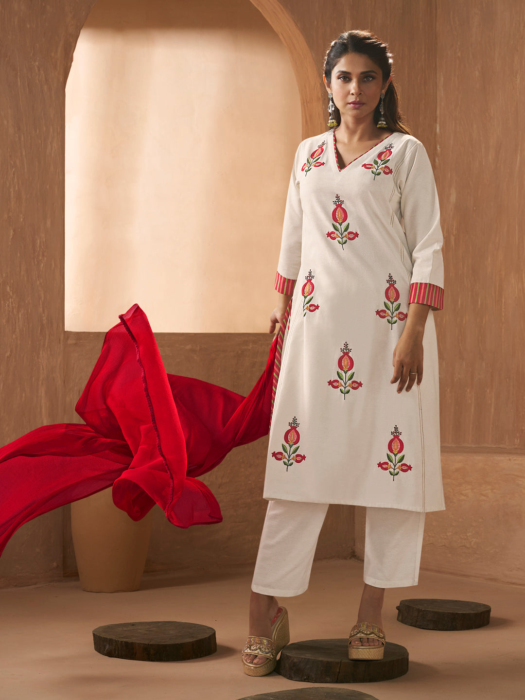 Off White Embroidery Kurta Set with Dupatta 