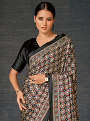 Women's Crepe DigitalPrint DesignerSaree With Blouse Piece