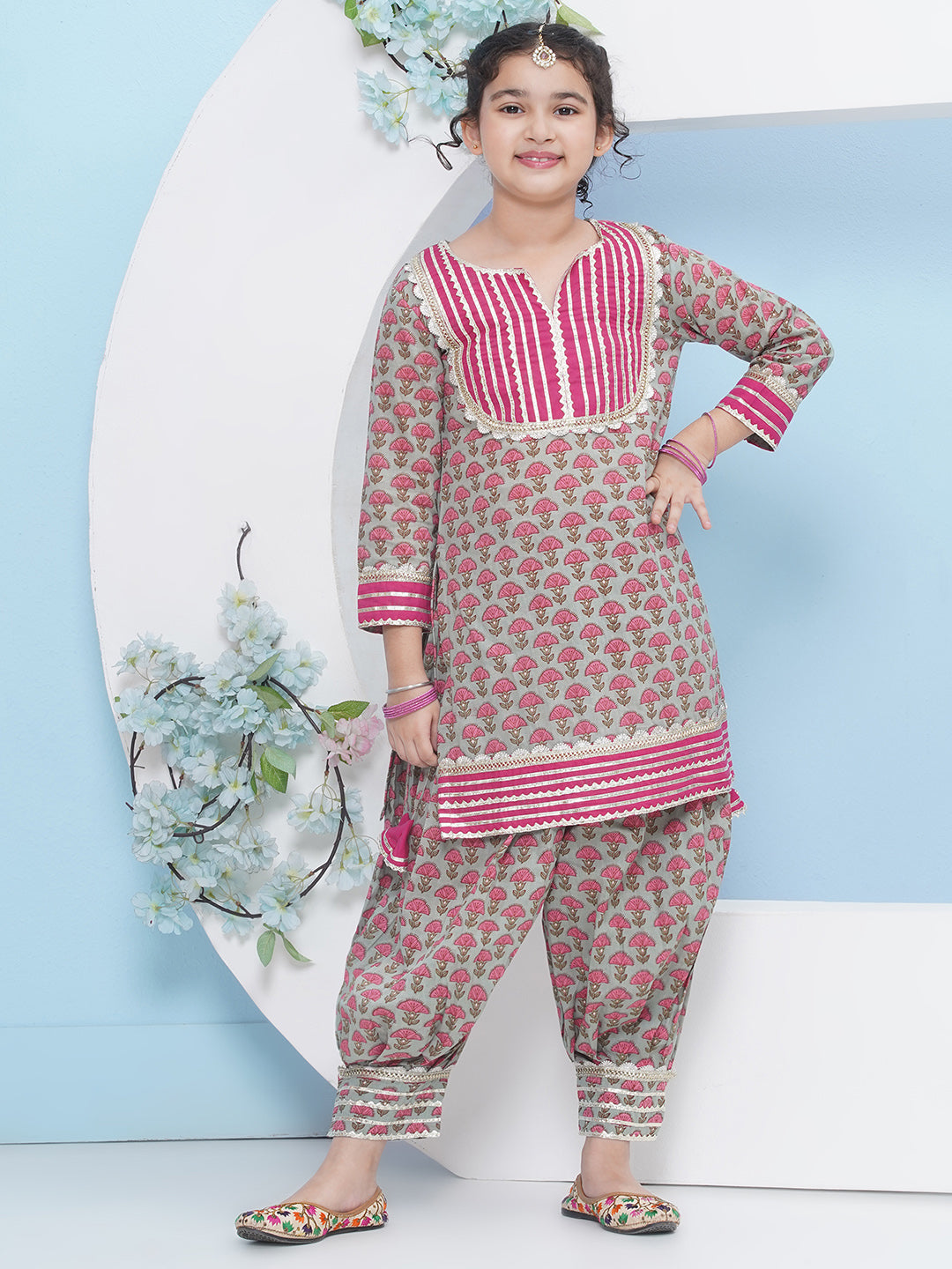 cotton Woven Three-Quarter Sleeves Floral Print A Line Kurta And Salwar With Dupatta Set - Green