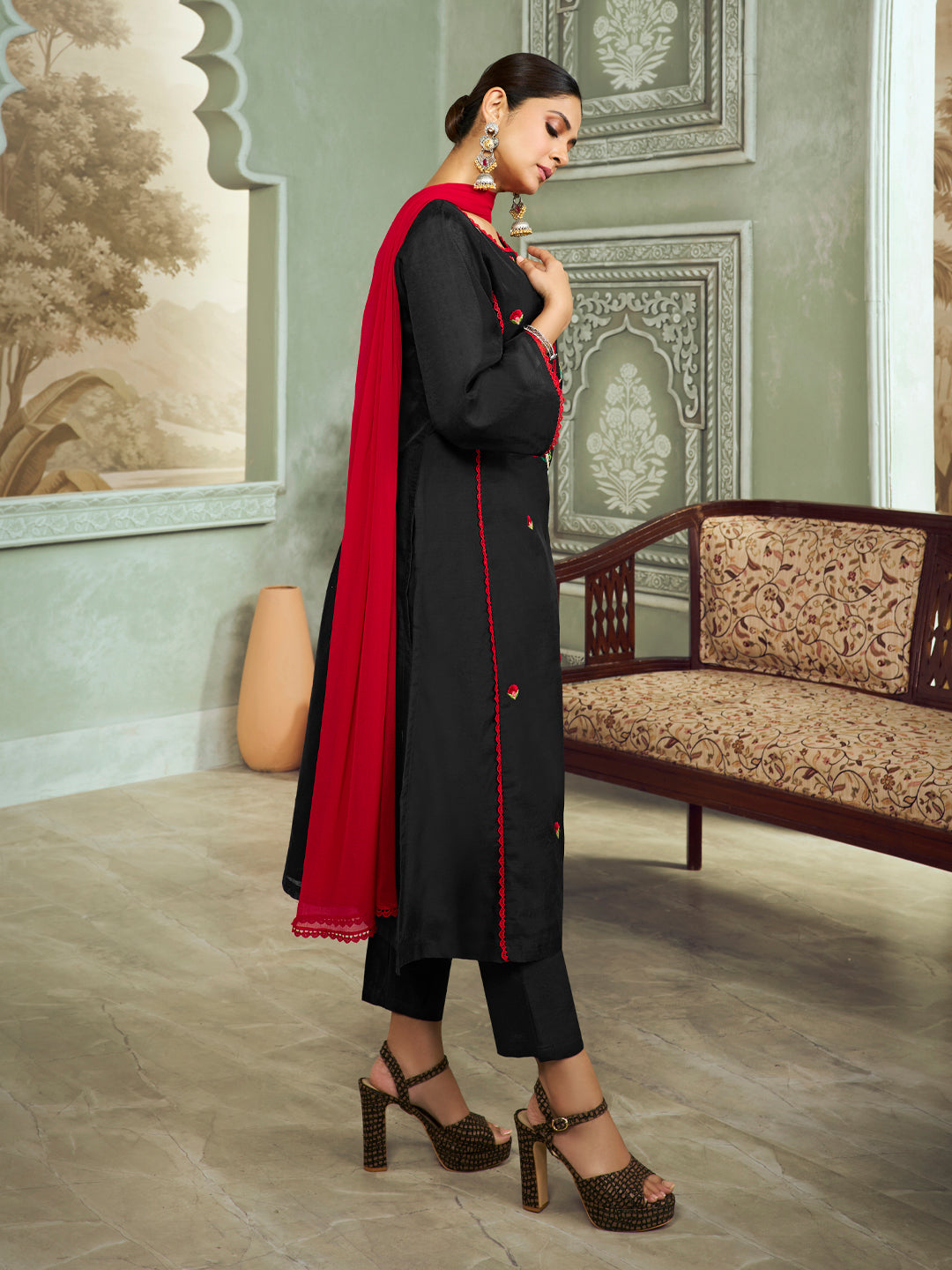 Black Floral Embroidery Straight Kurta Set With Printed Dupatta