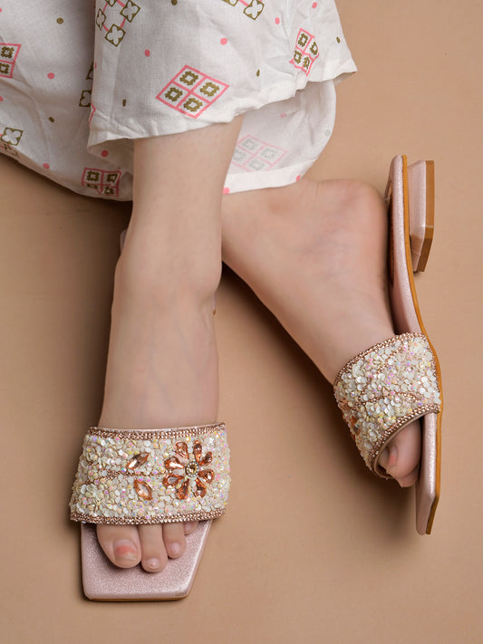 حذاء مسطح مزين باللون الذهبي الوردي من Shoetopia للنساء والفتيات