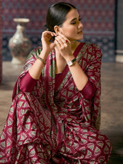 Women's Crepe DigitalPrint DesignerSaree With Blouse Piece