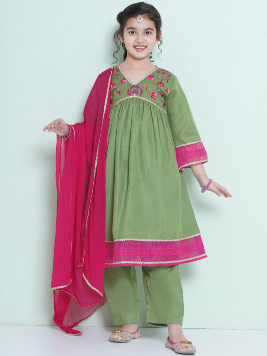 Girls Green Embroidered Alia Design Kurta With Trousers With dupatta