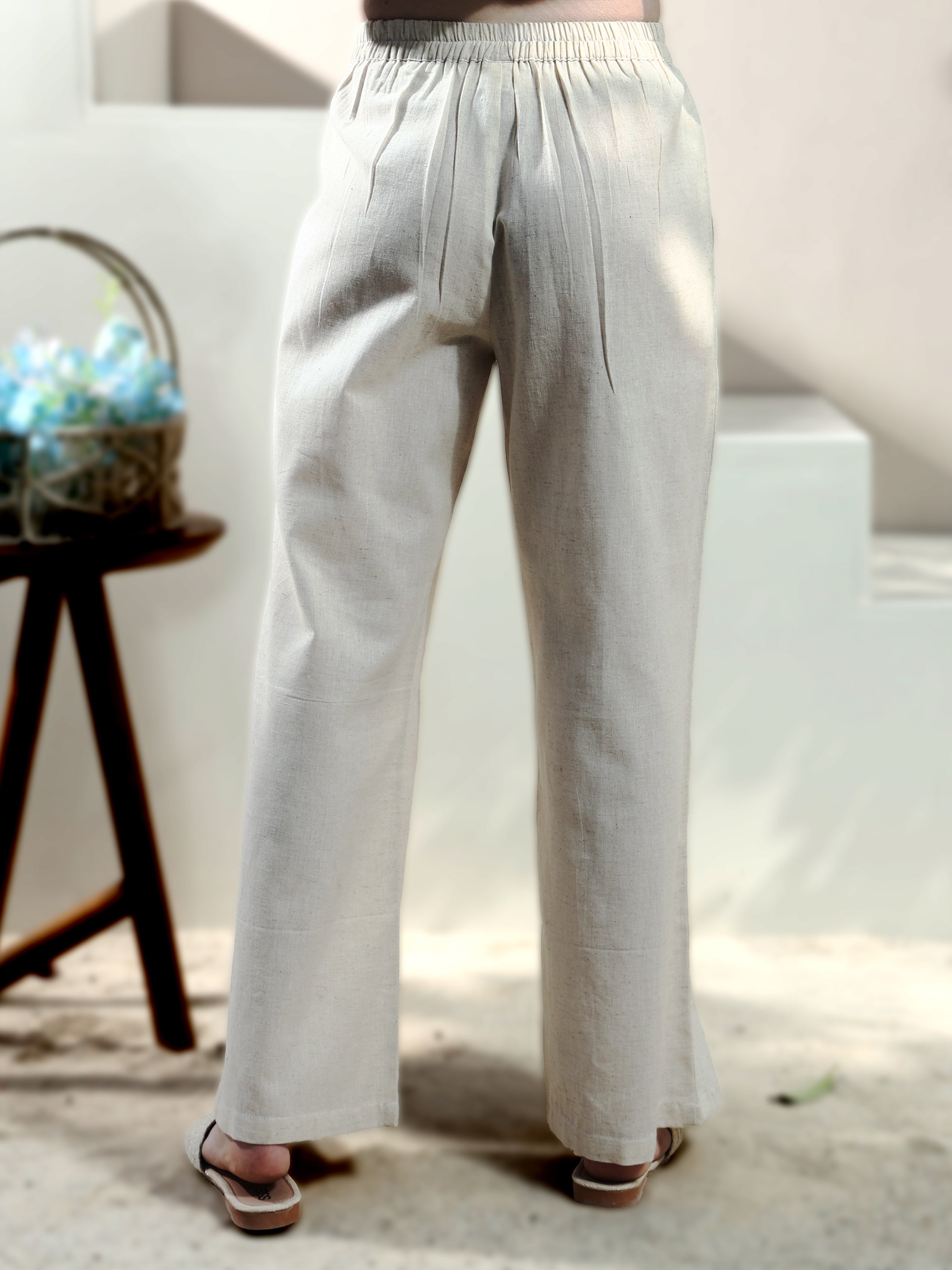 Women Relaxed Straight Leg Straight Fit Easy Wash Pleated Trousers