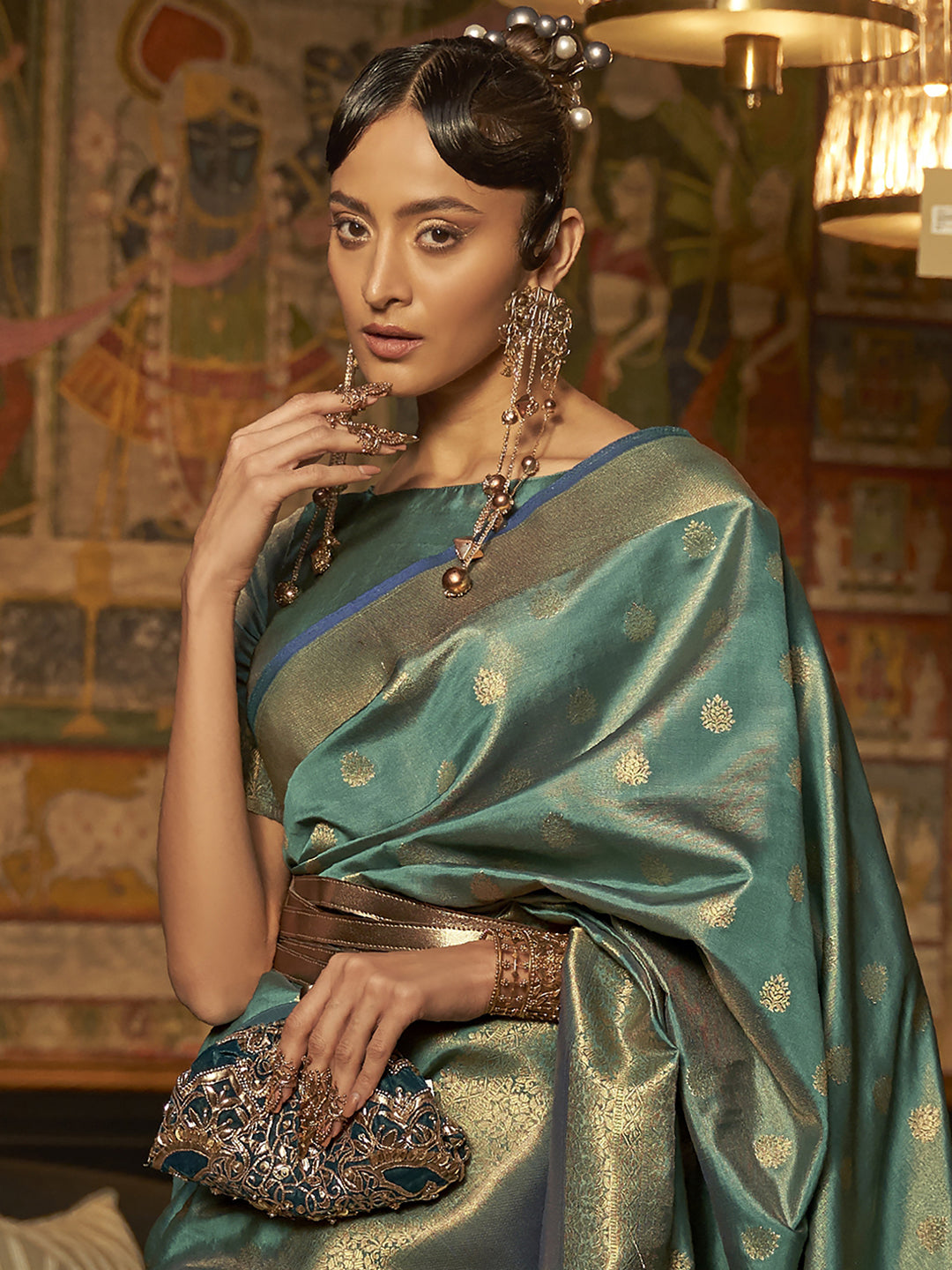 Women's Silk Blend Tealblue WovenDesign HandloomSaree With Blouse Piece