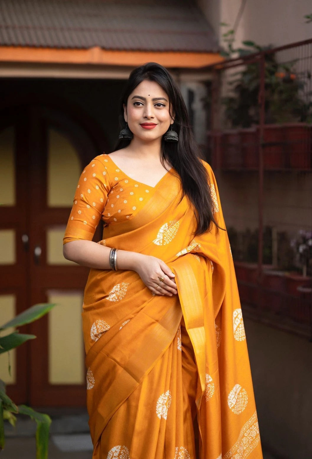 soft-cotton-crape-batik-prints-with-zari-pattu-woven-border-cottoncrap