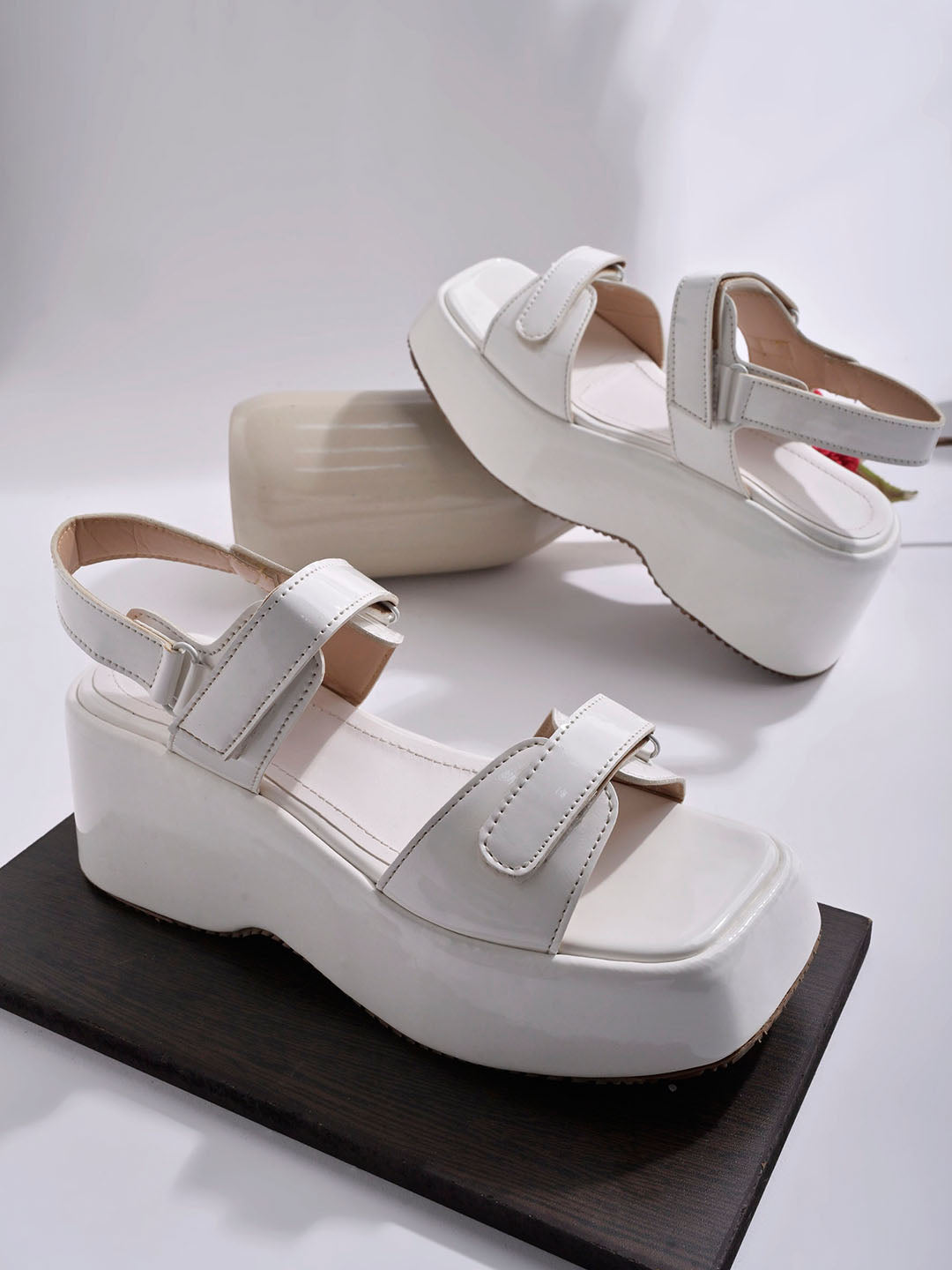 Shoetopia - Comfortable  & Sporty White Sandals For Women & Girls