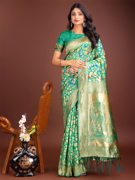 Majestic Green Silk Saree with Gold Zari & Floral Design – Perfect for Festive & Traditional Occasions