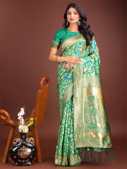 Majestic Green Silk Saree with Gold Zari & Floral Design – Perfect for Festive & Traditional Occasions