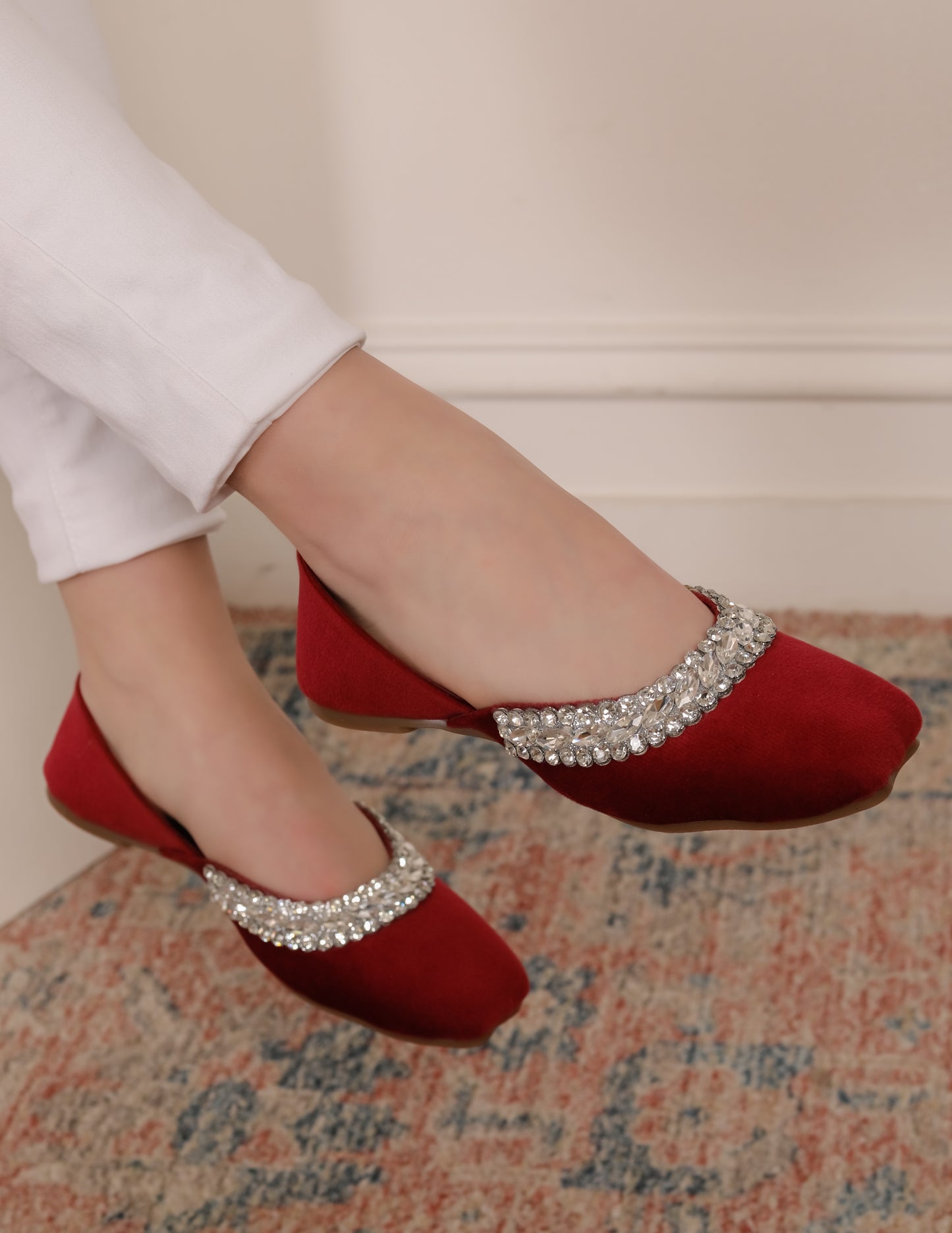 Casual Fashion Slip-On Mojaris Flats