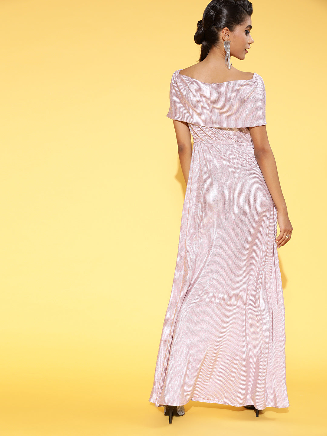 Women Elegant Lavender Solid Gown for Days