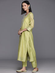 Women Green Floral Embroidered Regular Chanderi Silk Kurta with Trousers & With Dupatta