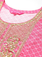 Women Women Pink Bandhani Printed Straight Kurta Paired With Tonal Bottom And Dupatta