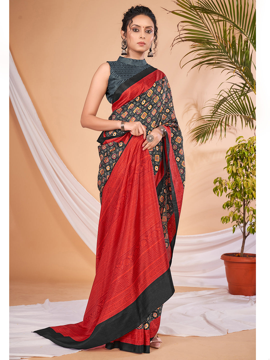 Women's Dola Silk DigitalPrint DesignerSaree With Blouse Piece
