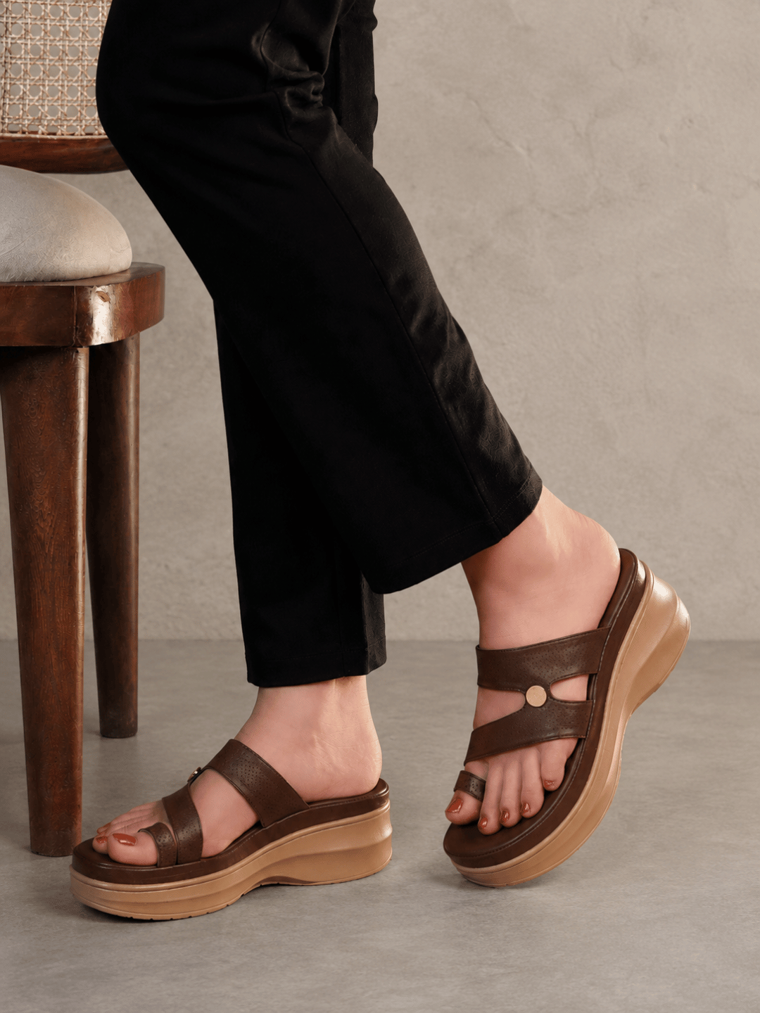 Casual Fashion Open Back Wedge Sandals 1 inch Heels