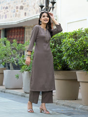 Women Taupe Crepe Round Neck Kurta With Bottom