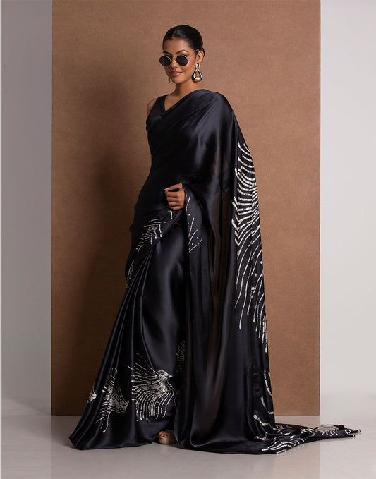 Soft Modal crepe saree with shaded style prints.