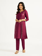 Women's Wine Kurta And Pant Set.