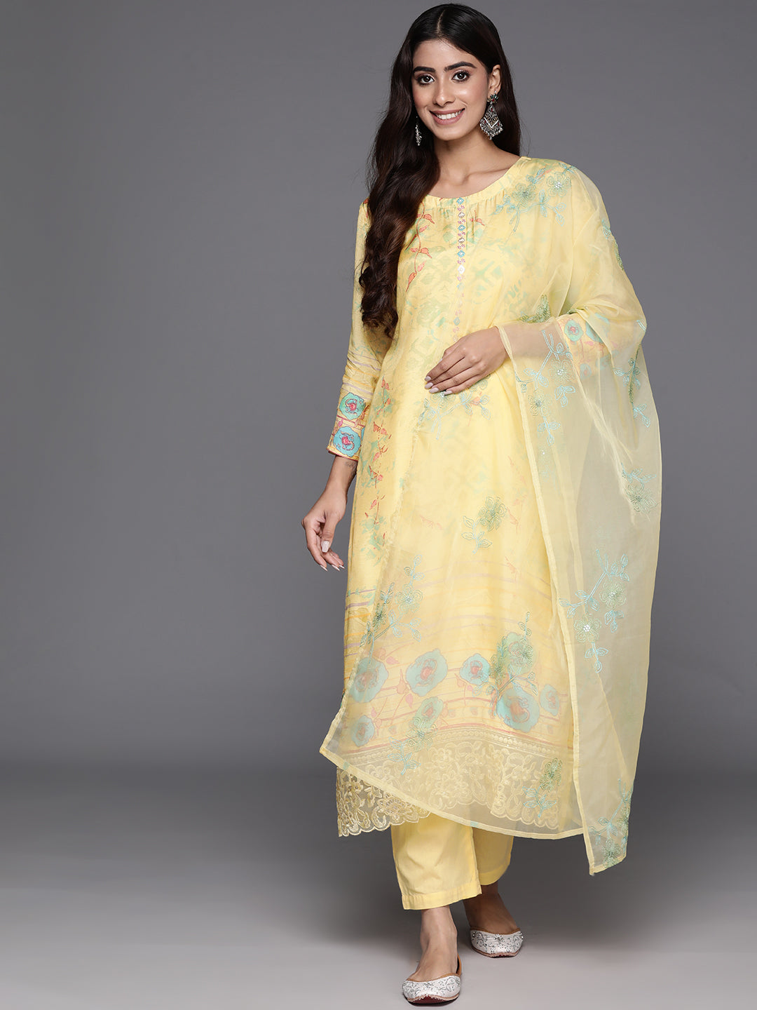 Women Yellow Abstract Printed Round Neck Straight Pure Muslin Kurta Paired With Tonal Bottom And   Organza Embroiderd Dupatta
