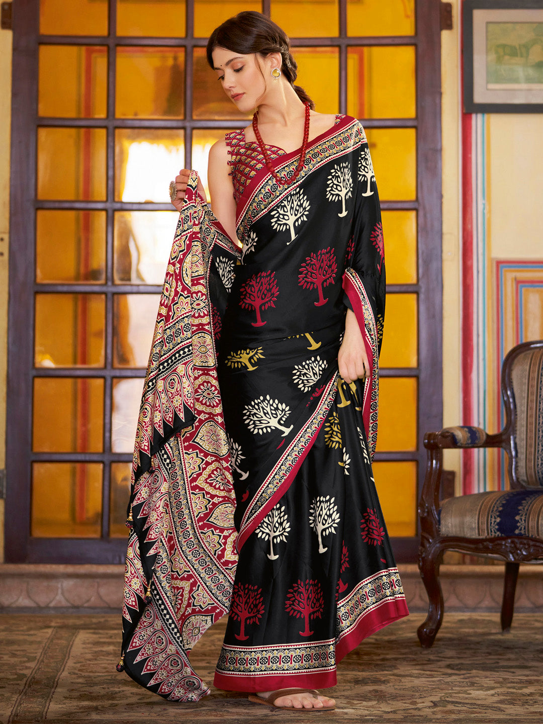 Women's Crepe Printed Designer Saree With Blouse Piece