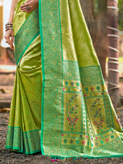 Traditional Kanjivaram Silk Saree in Yellow with Grand Zari Pallu and Matching Blouse