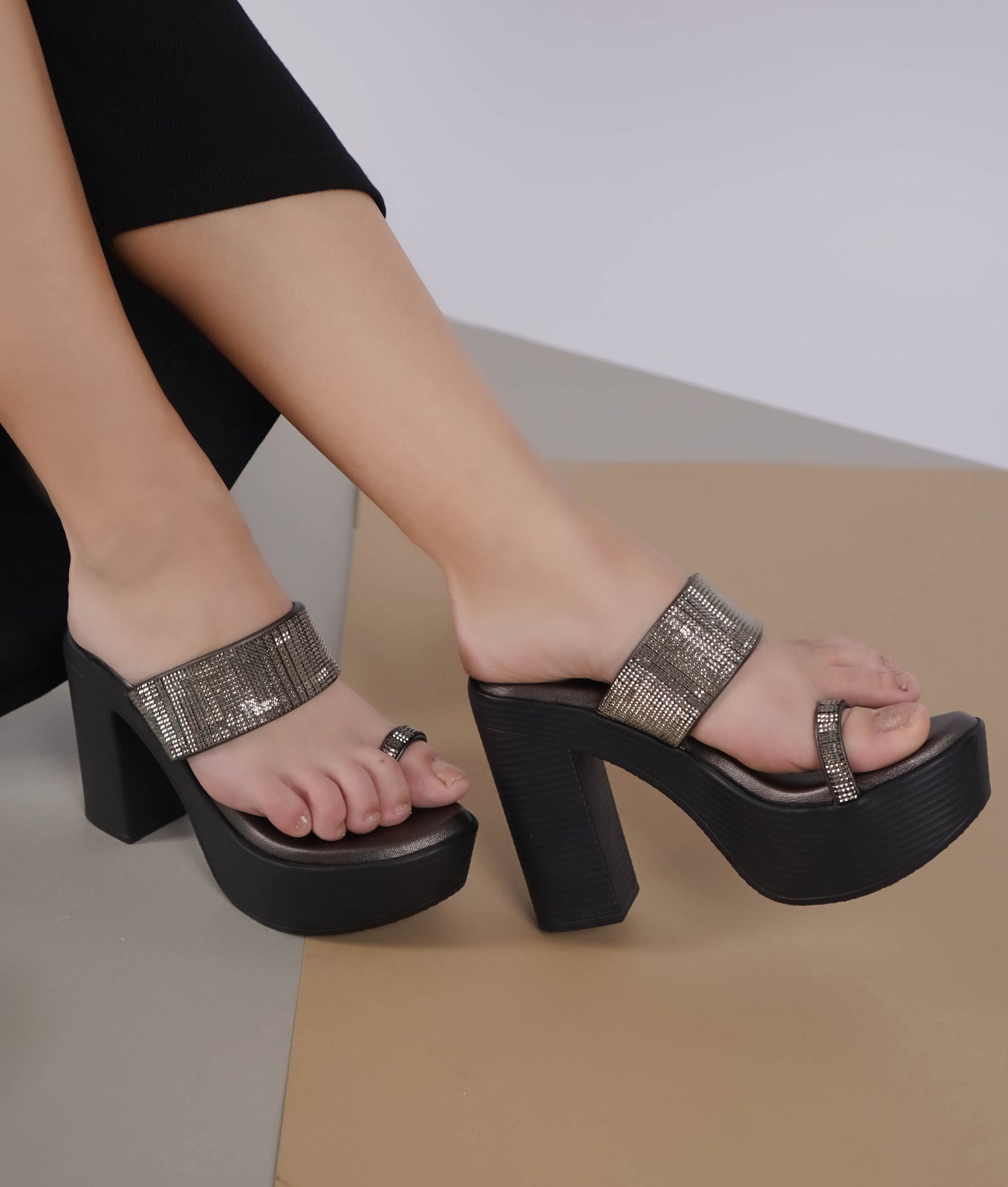 Casual Fashion Sandals 4 Inches Block Open Back Round Toe Heels