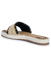 أحذية مسطحة مفتوحة من الأمام سهلة الارتداء، مناسبة للإطلالات الكاجوال