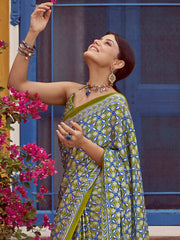 Women's Crepe Printed Designer Saree With Blouse Piece