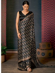 Women's Crepe DigitalPrint DesignerSaree With Blouse Piece